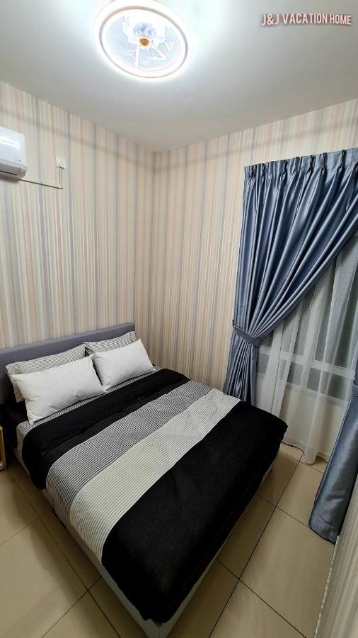 J&J Vacation Home@Novo8 Residence Kampong Tambak Buitenkant foto