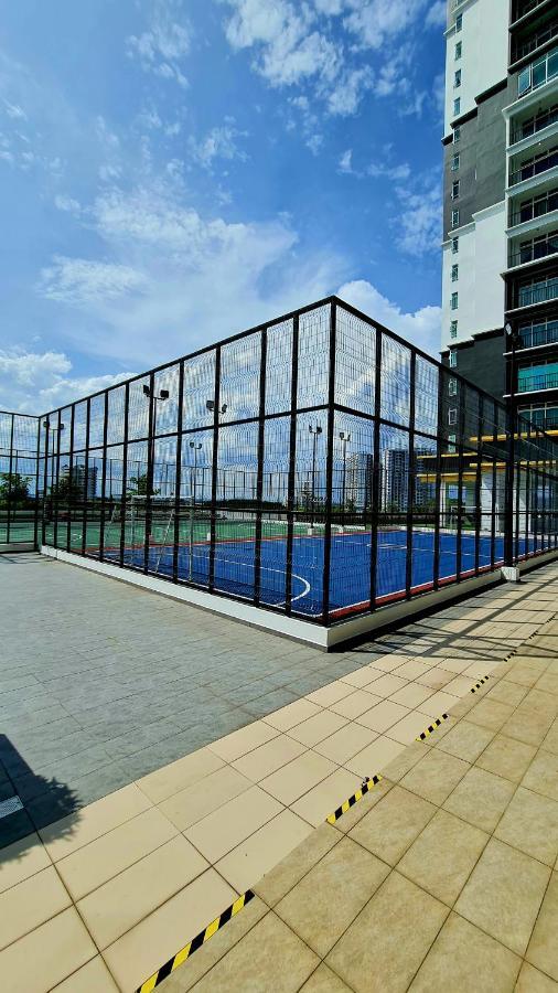 J&J Vacation Home@Novo8 Residence Kampong Tambak Buitenkant foto